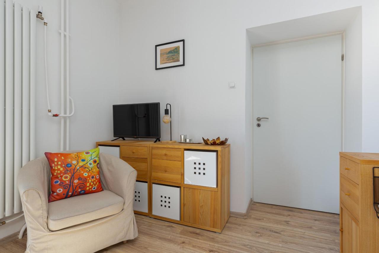 Apartment Bialobrzeska Warsaw By Noclegi Renters Экстерьер фото