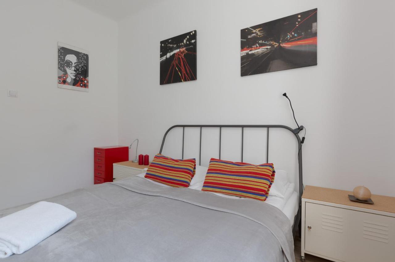 Apartment Bialobrzeska Warsaw By Noclegi Renters Экстерьер фото